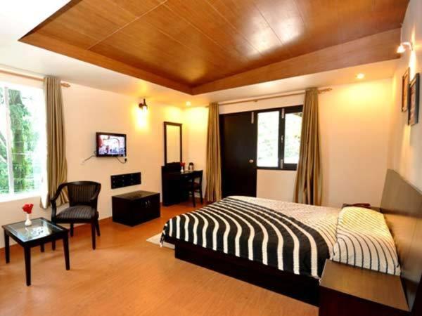 Hotel Suman Paradise Nainital Esterno foto